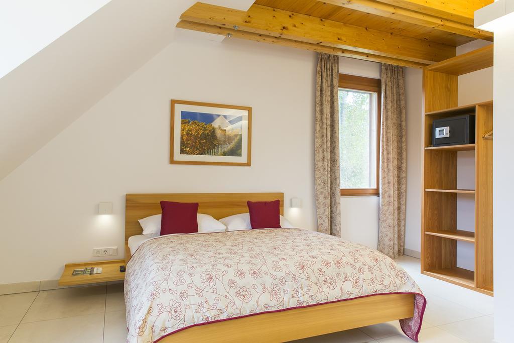 Moor-Rosl Apartmenthotel Gamlitz Dış mekan fotoğraf